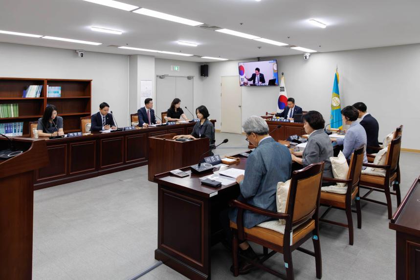 예산결산특별위원회 회의_제293회 임시회 - 4