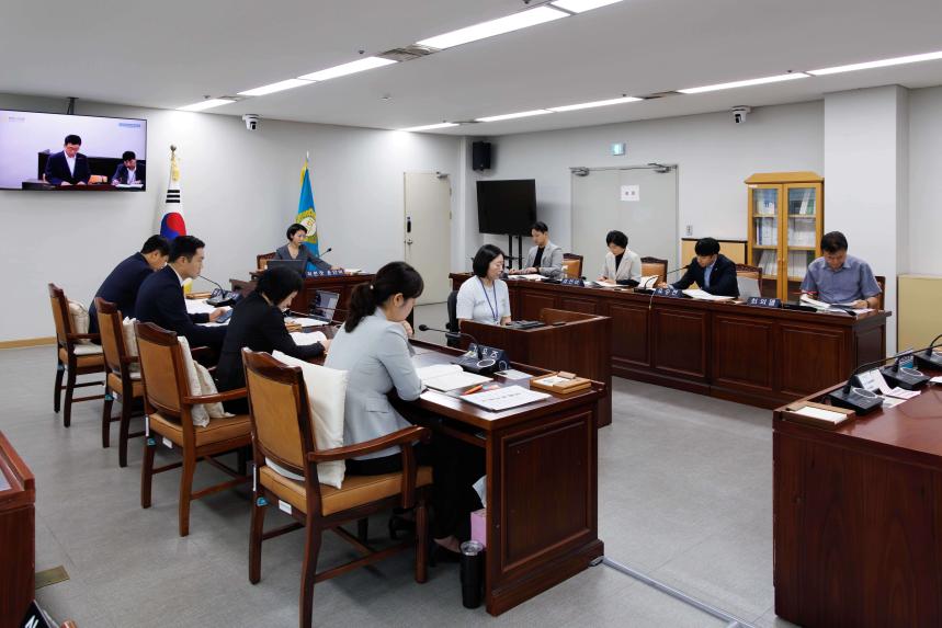 재정문화위원회 회의_제293회 임시회 - 5