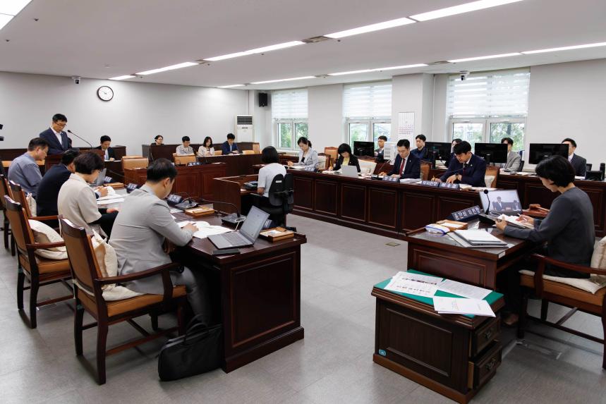 재정문화위원회 회의_제293회 임시회 - 6