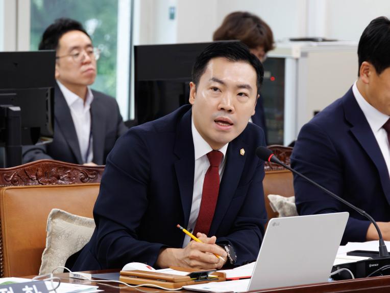 재정문화위원회 회의_제293회 임시회 - 4