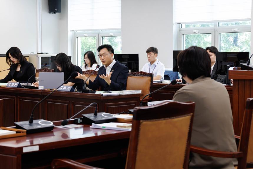 행정복지위원회 회의_제293회 임시회 - 5