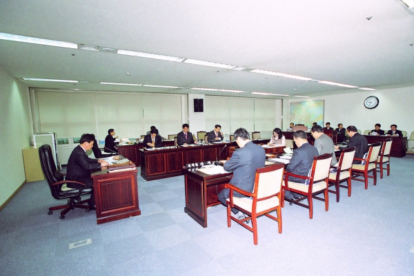 의회운영위원회