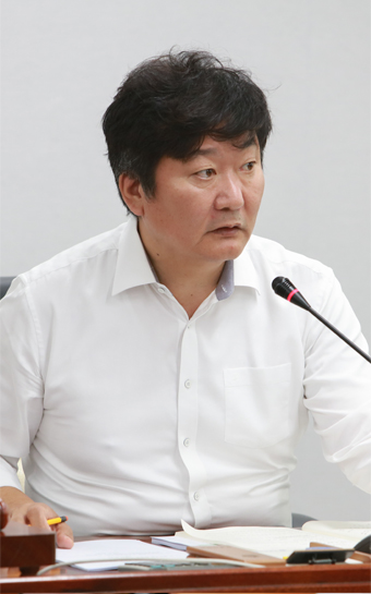 정재현 행정복지위원회 위원장