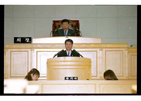제115회 부천시의회 임시회 - 4