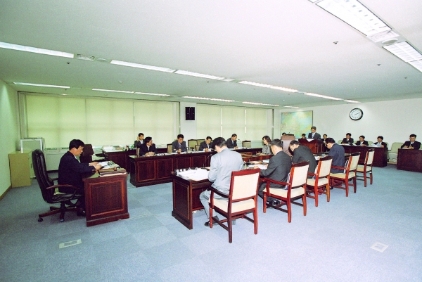 의회운영위원회