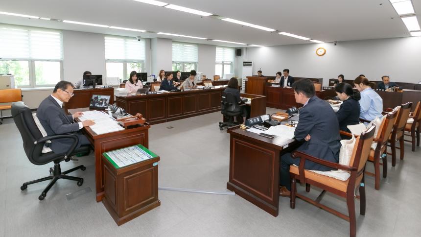 행정복지위원회 회의_제276회 정례회 - 9