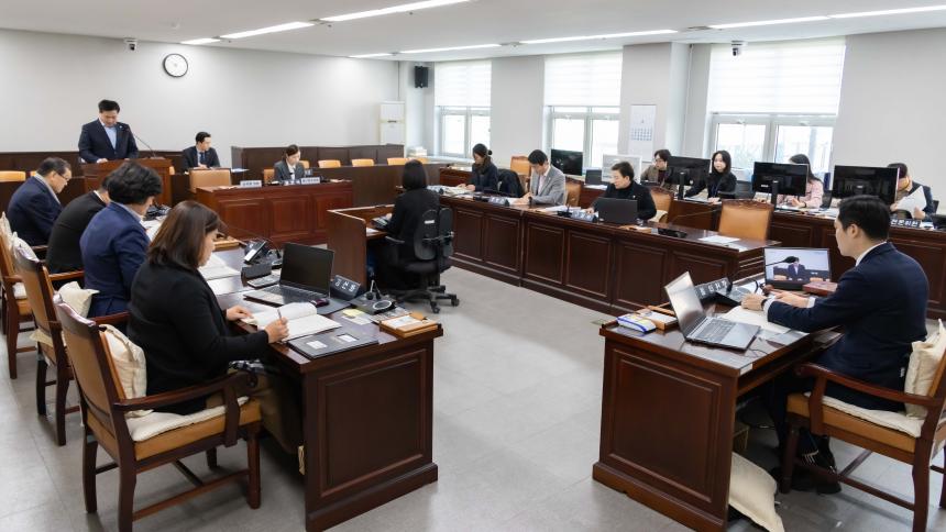재정문화위원회 회의_제282회 임시회