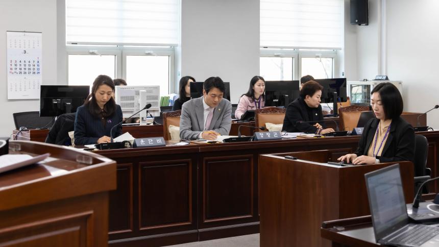 재정문화위원회 회의_제282회 임시회 - 5