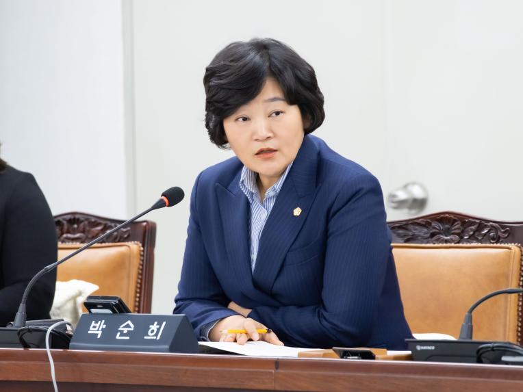 재정문화위원회 회의_제282회 임시회 - 3