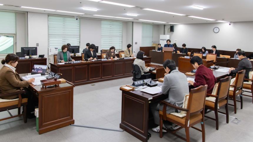 의회운영위원회 회의_제281회 임시회 폐회중 - 6