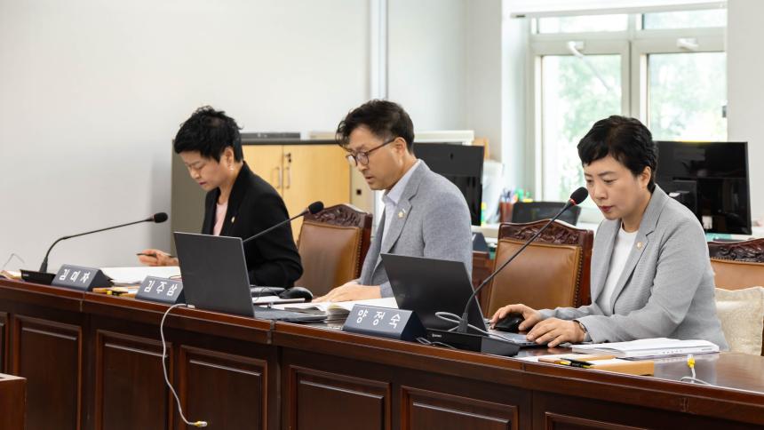행정복지위원회 회의_제284회 정례회 - 3