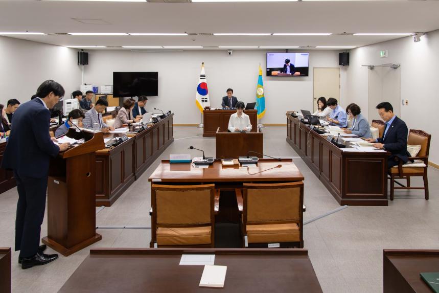 도시교통위원회 회의_제284회 정례회 - 3