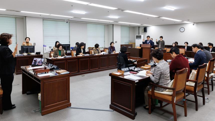 의회운영위원회 행정사무감사(의회사무국) - 3