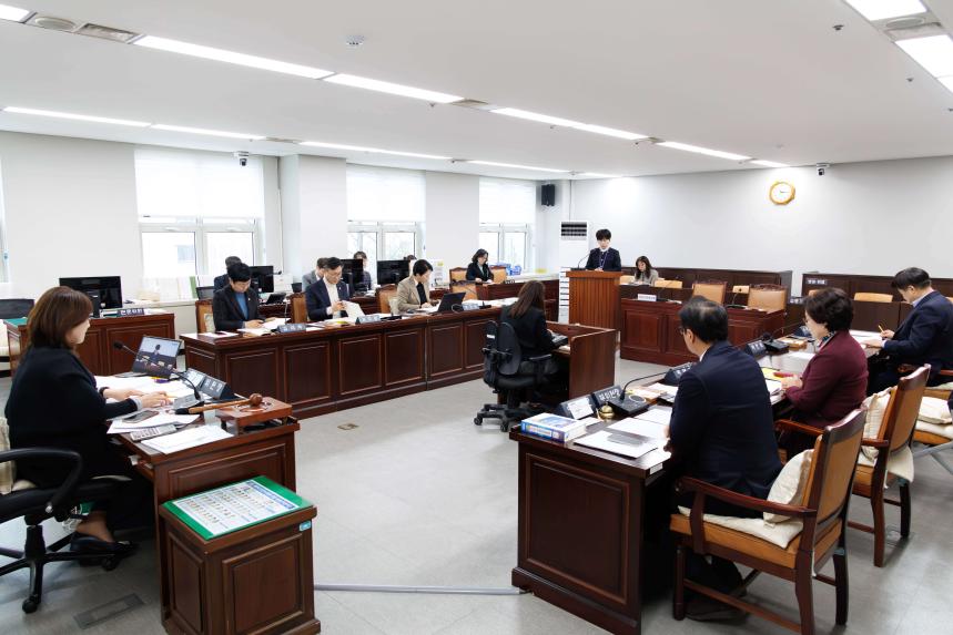 행정복지위원회 회의-제288회 임시회 - 3