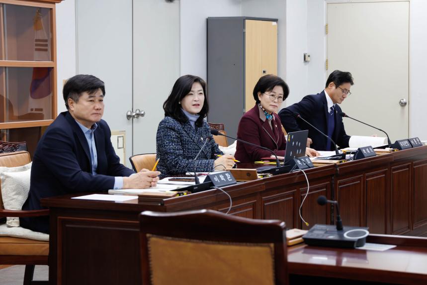 행정복지위원회 회의-제288회 임시회 - 9