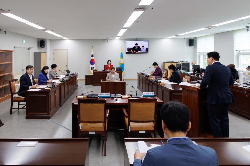 행정복지위원회 회의_제290회 임시회 - 3