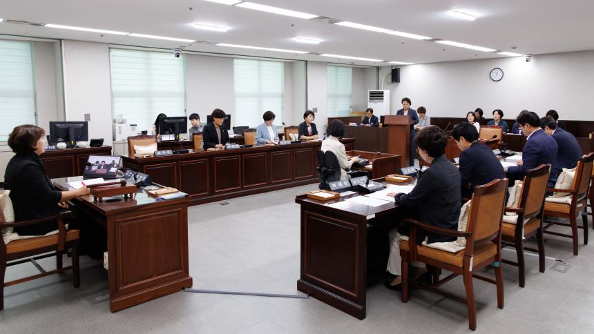 의회운영위원회 회의_제290회 임시회 폐회 중 - 6