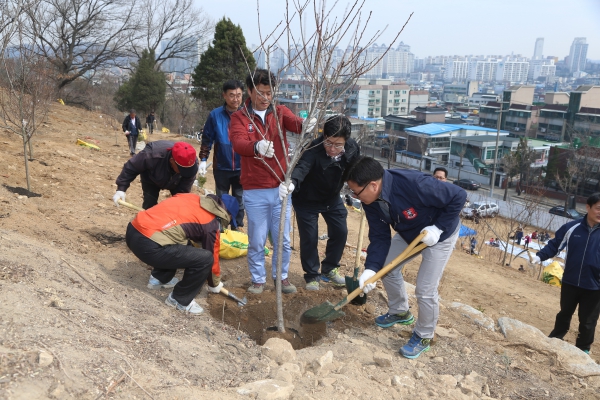 제70회 식목일 나무심기 행사 - 17