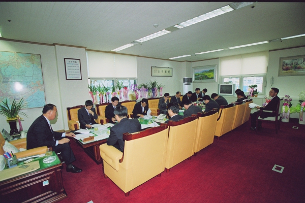 의회사무국 직원 월례조회 및 업무보고 - 4