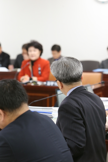 재정문화위원회 행정사무감사(재정경제국) - 8