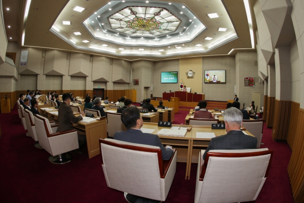 제235회 임시회 제2차 본회의 - 7