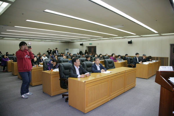 공공분야 비정규직 및 간접고용 근로자 근로조건 실태와 개선방안 토론회 - 2