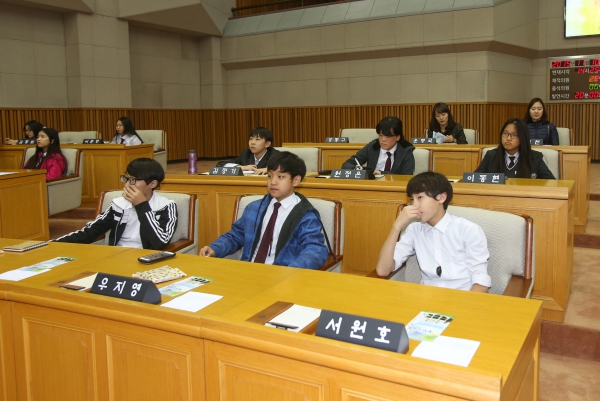 상동중학교 의회견학 - 5