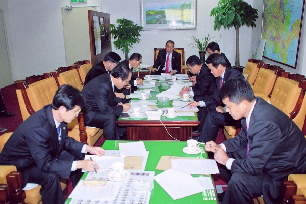 의장단, 상임위원장 간담회