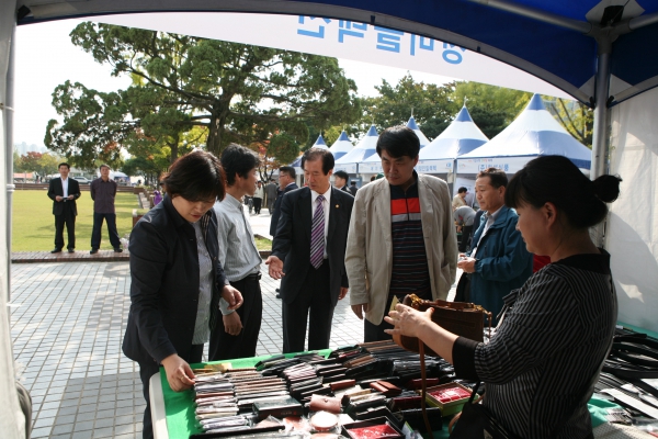 내고장 공산품 판매전시회 개회식 - 5