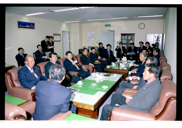 옥천군 대표단 의회 예방 - 2