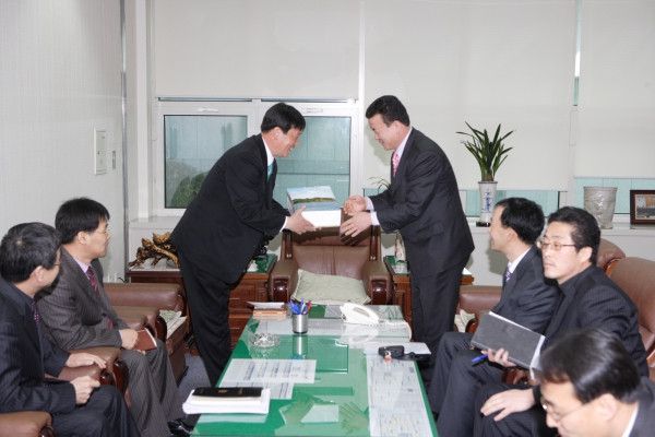 진주시의회 방문단 접견 - 3