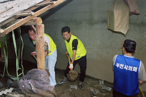 수해지역 복구활동 - 11