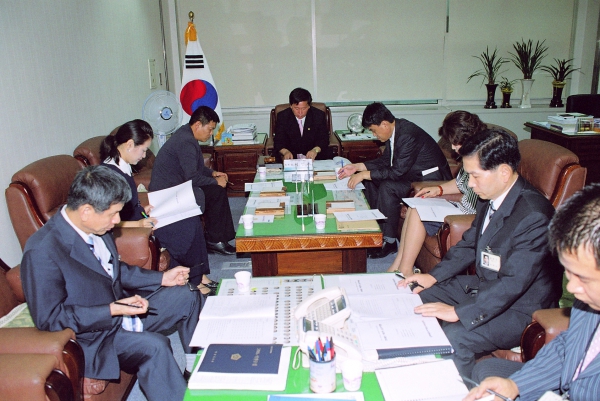 공무국외여행 심사위원회 - 4