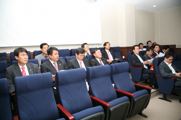 건설교통위원회 현장방문 - 부천시 교통정보센터 - 3