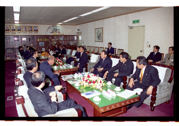 옥천군 대표단 의회 예방 - 4