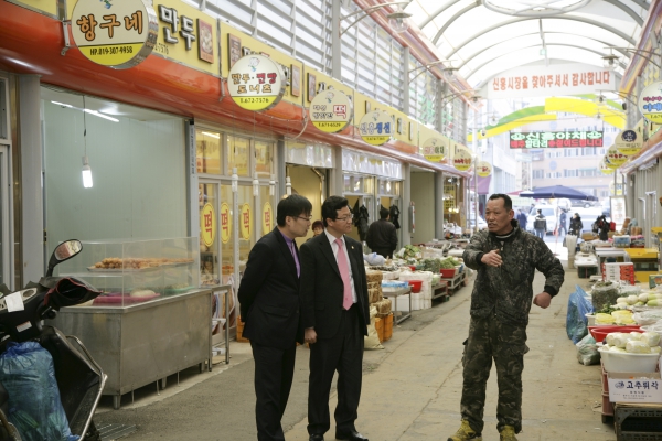 기획재정위원회 현장 방문(신흥시장 원종고강제일시장) - 5