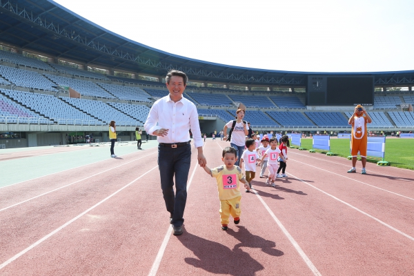 제15회 꼬마 마라톤대회 - 11