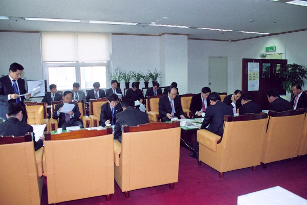 의장단, 상임위원장 간담회 - 3