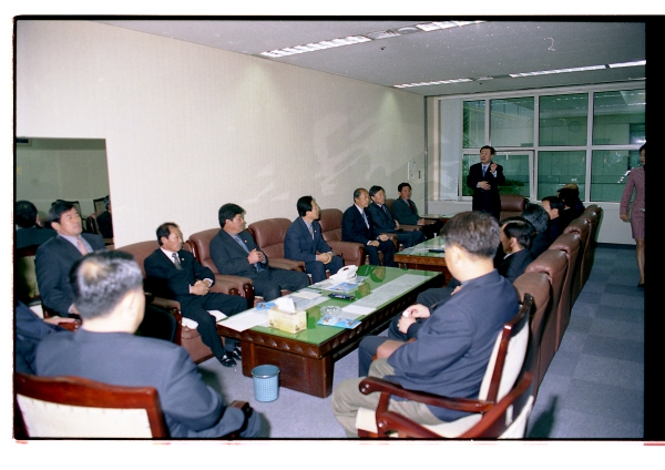 옥천군 대표단 의회 예방