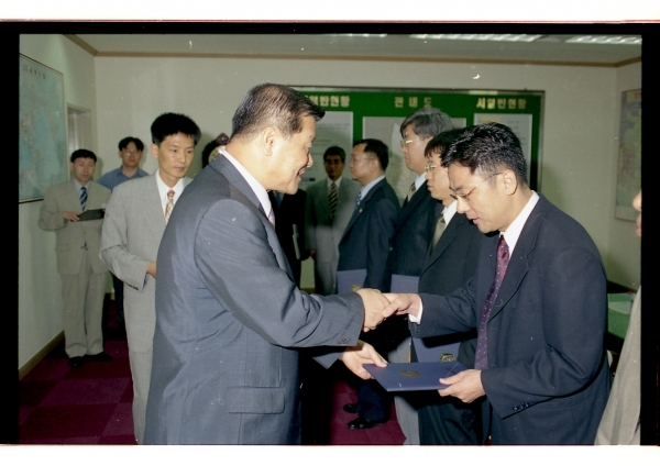 결산검사위원 위촉장 전달 - 4