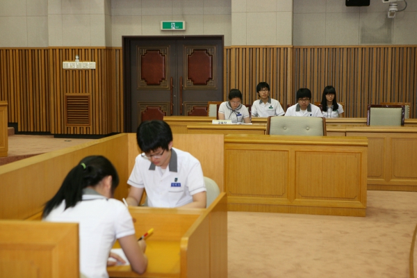 상일중학교 2009년도 중학교 모의의회 경연대회 - 23