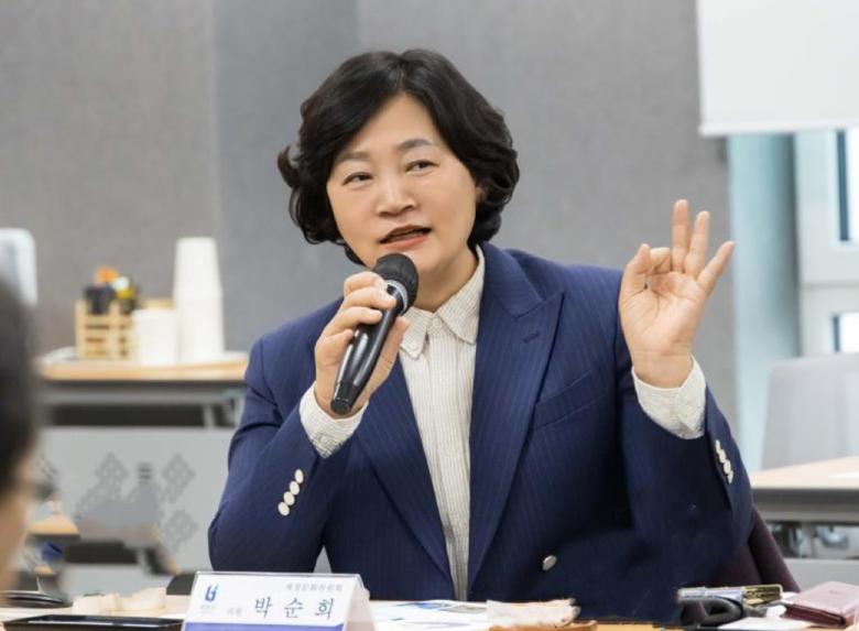 부천시의회 박순희 의원,  일자리정책 조례 개정으로 무상 지원 근거 마련 - 1
