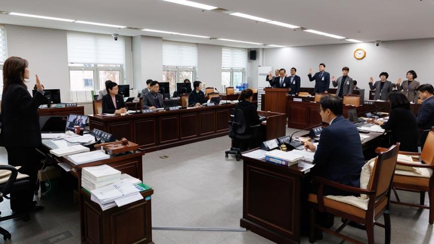 부천시의회 행정복지위원회, 2025년도 행정사무감사 종료 - 1