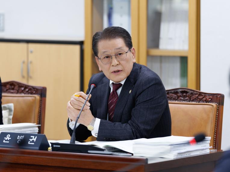 부천시의회 윤병권 의원, 봄철 화재 예방·보행자 안전·경로당 환경 점검 촉구 - 1