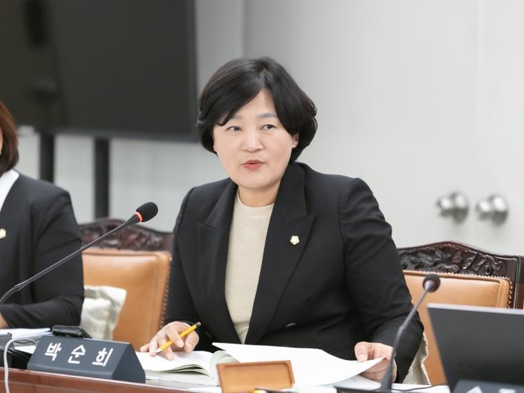 부천시의회 박순희 의원,「부천시 여성청소년 생리용품 지원에 관한 조례안」 대표 발의 - 1